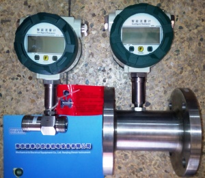 LWGY-RS485液体涡轮流量计,不锈钢材质,现场显示带通讯涡轮流量计